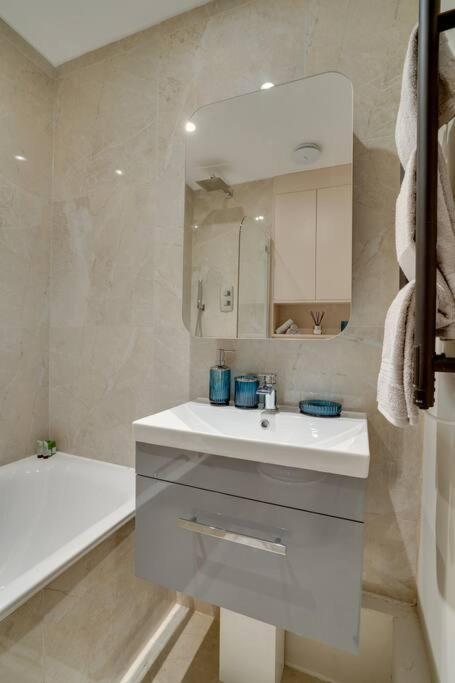 Glamorous Art Deco Flat In Chelsea 伦敦 外观 照片